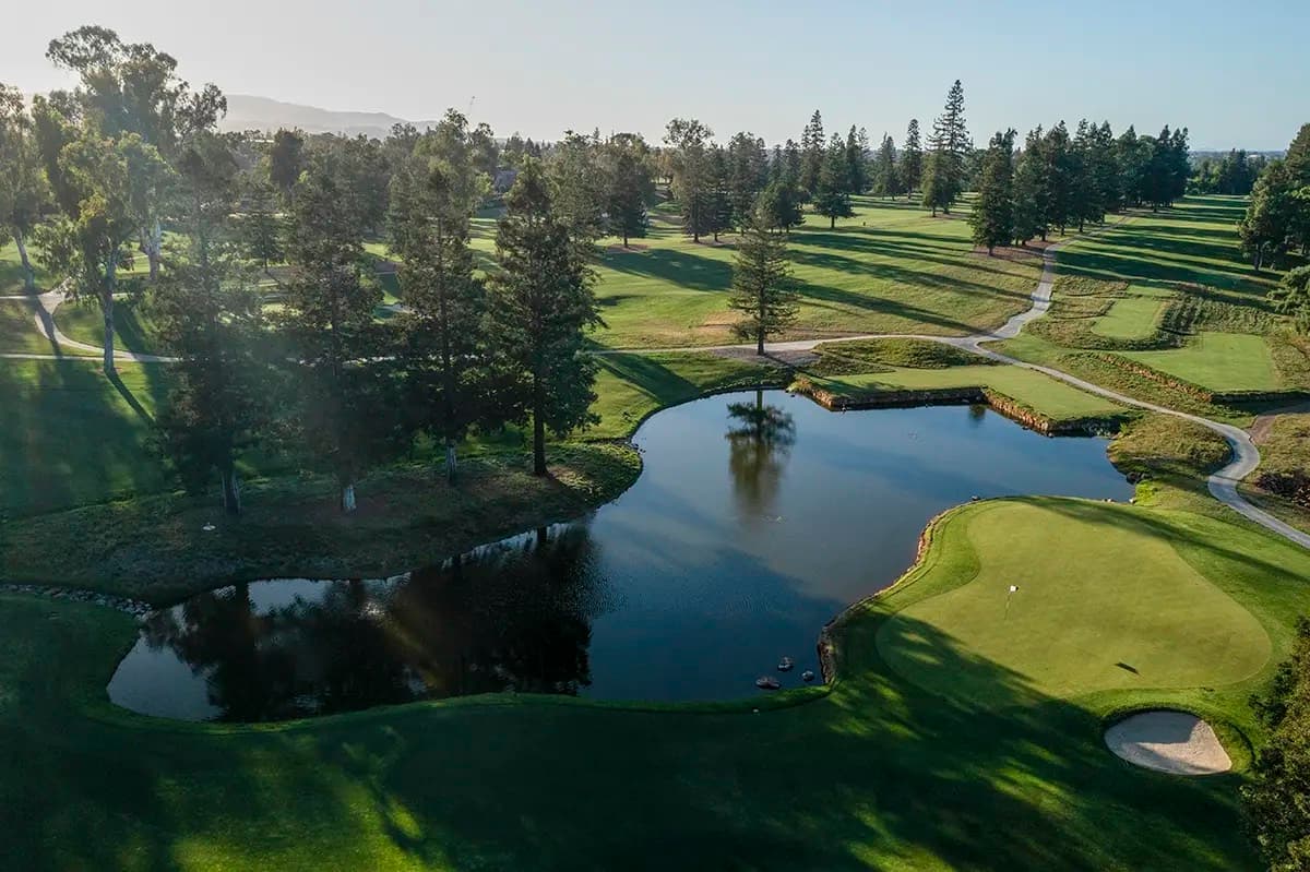 Photograph of La Rinconada Country Club.