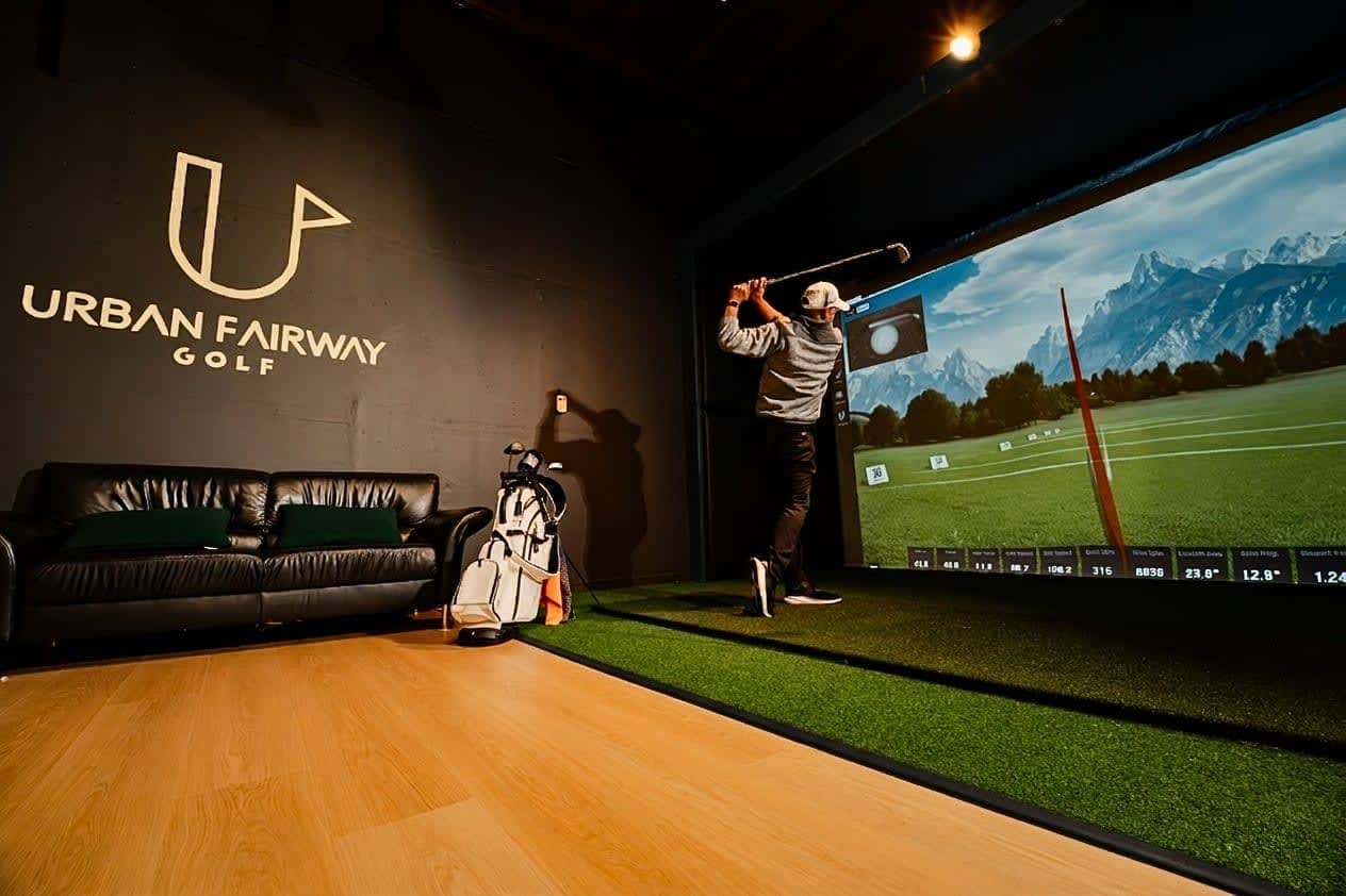 Urban Fairway Golf indoor golf simulator facility in South San Francisco, CA