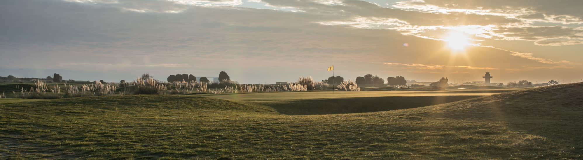 Metropolitan Golf Links homepage banner, Oakland CA (source: playmetro.com)