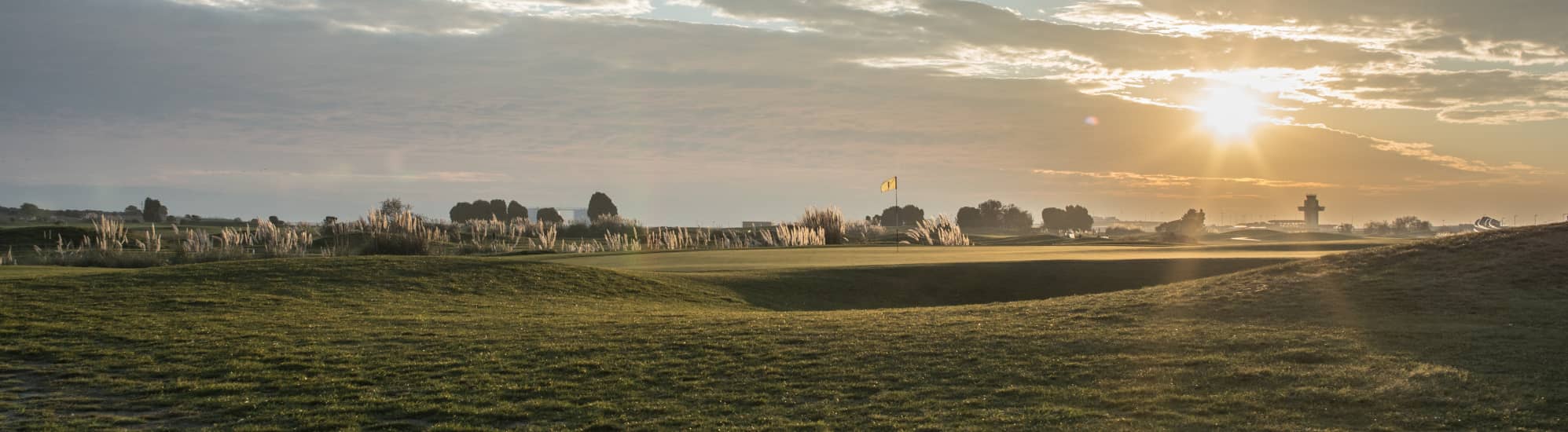 Metropolitan Golf Links homepage banner, Oakland CA (source: playmetro.com)